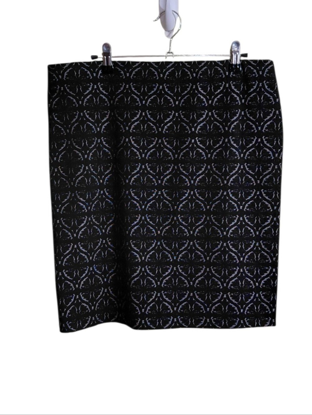 LOFT Black Patterned Pencil Skirt